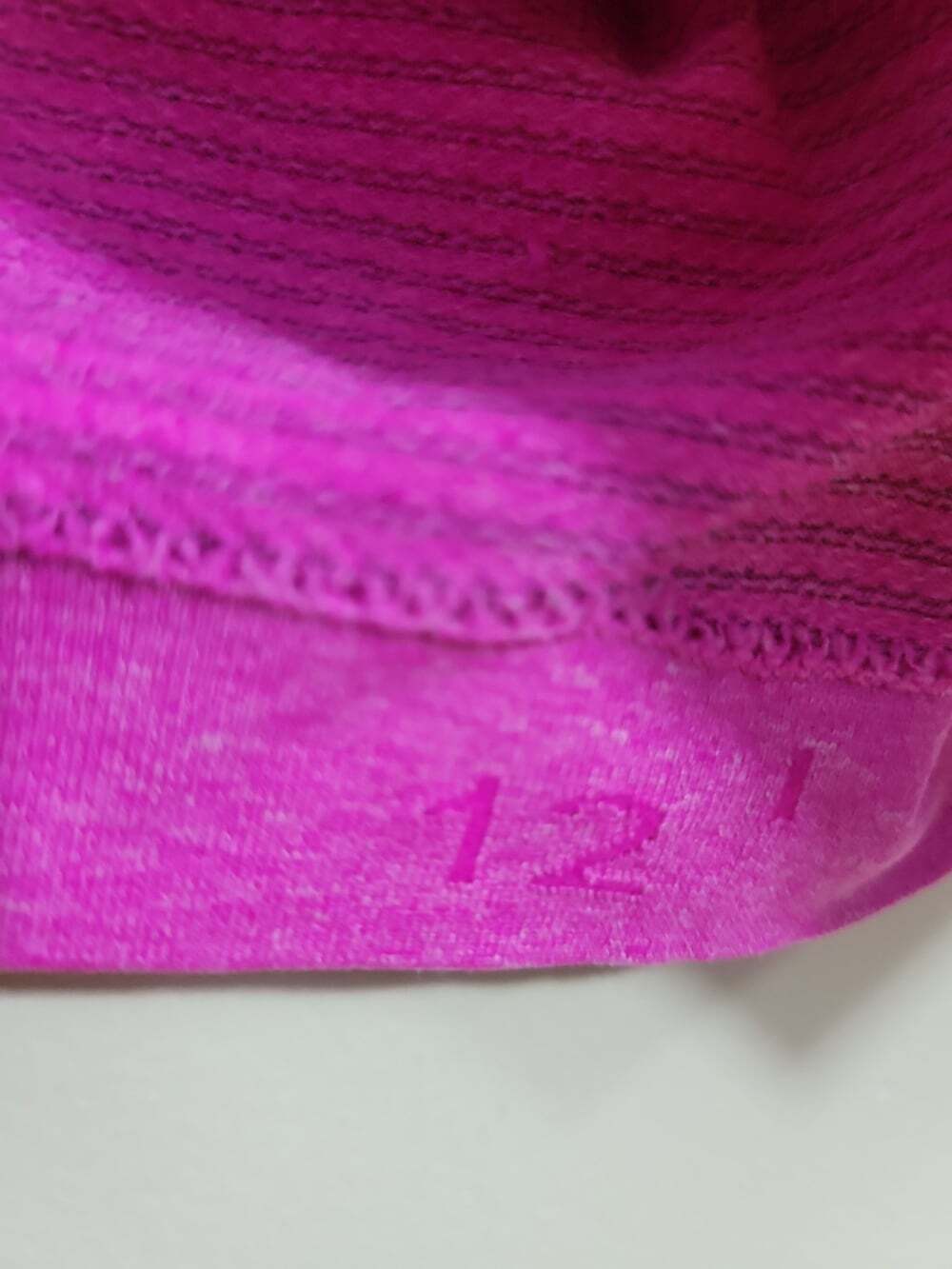 Lululemon Size 12 Swiftly Tech Long Sleeve Womens Pink Running Top Seamless Crew - Picture 4 of 5